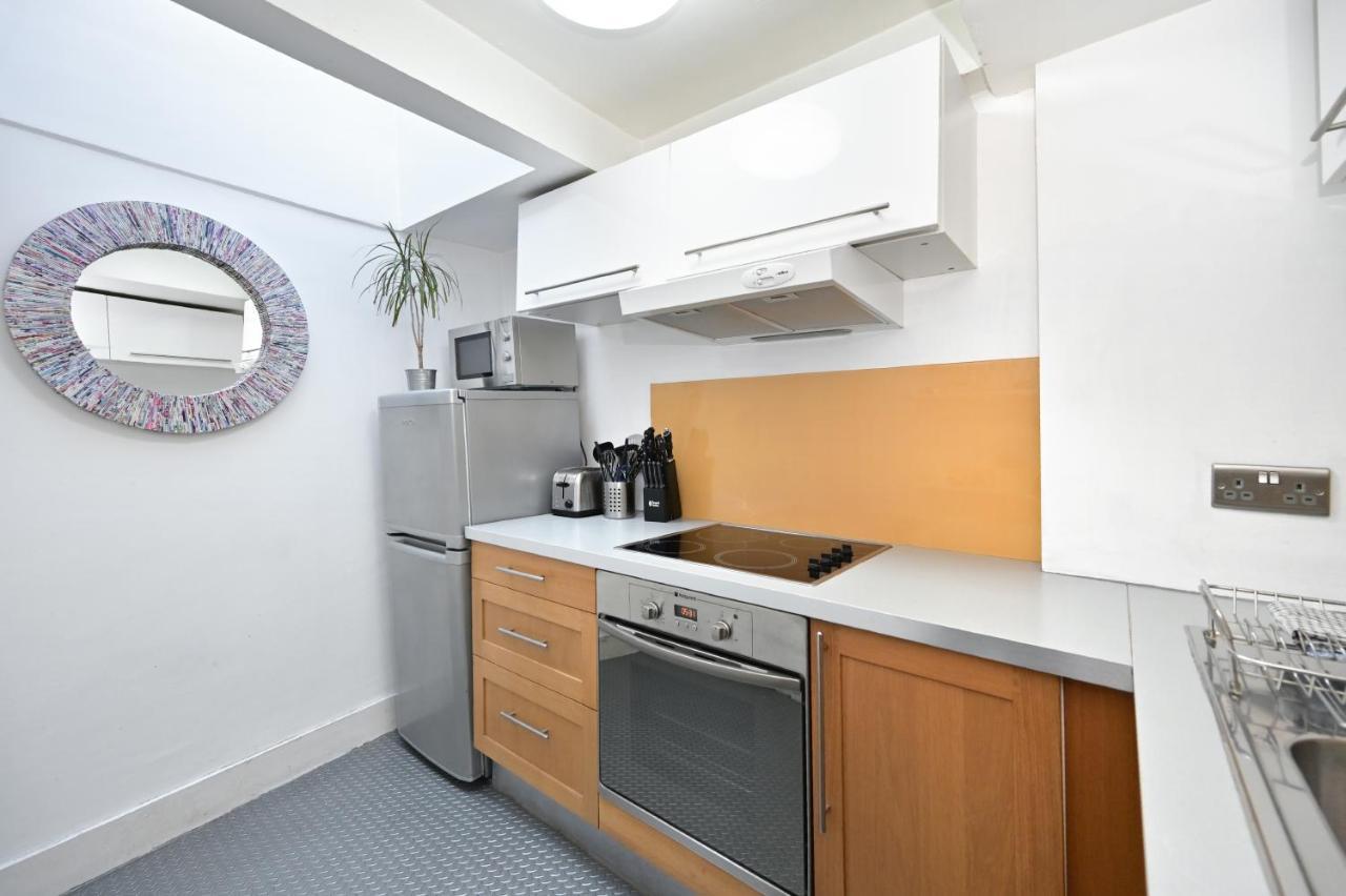 לונדון Soho, Piccadilly & Chinatown - Two Bedroom & Two Double Beds Apartment מראה חיצוני תמונה