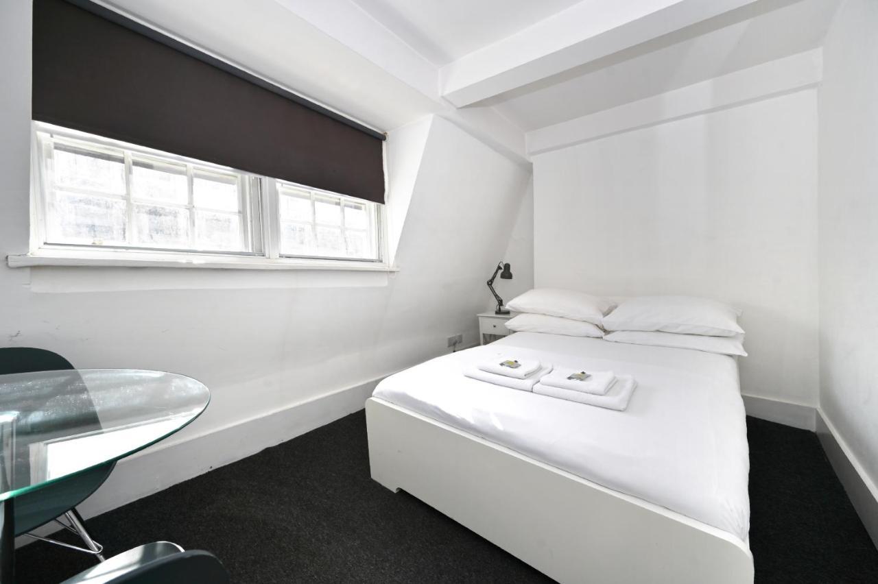 לונדון Soho, Piccadilly & Chinatown - Two Bedroom & Two Double Beds Apartment מראה חיצוני תמונה